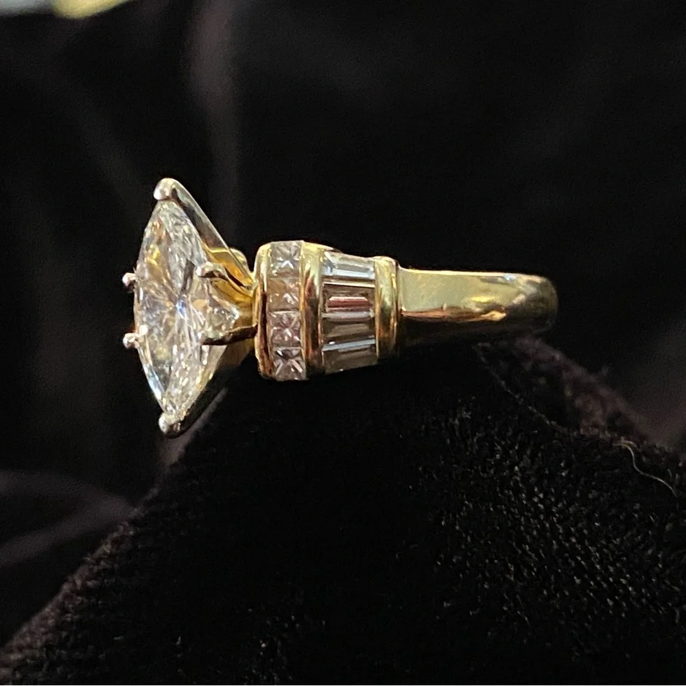Genuine diamond wedding ring, 1ct marquee, princess & baguettes 14KT gold 1.87ct - Picture 5 of 9